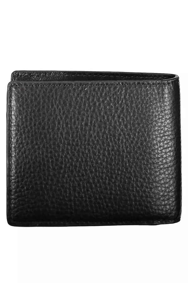 Tommy Hilfiger Sleek Black Leather Wallet with Contrasting Accents