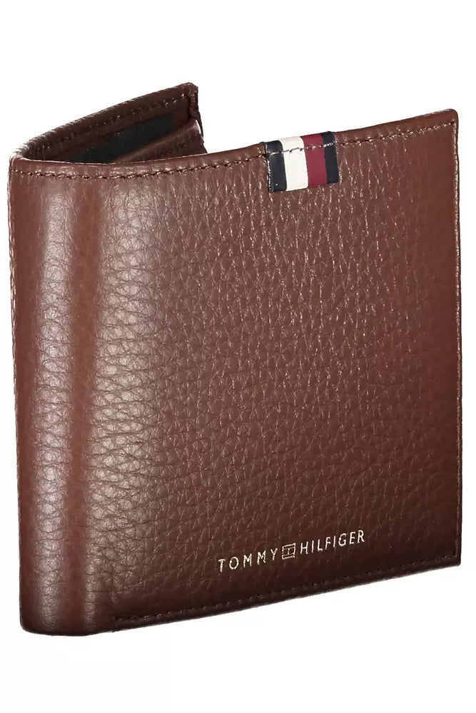 Tommy Hilfiger Elegant Leather Bifold Wallet with Coin Purse