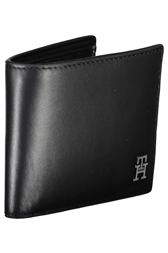 Tommy Hilfiger Sleek Black Leather Wallet with Contrast Accents