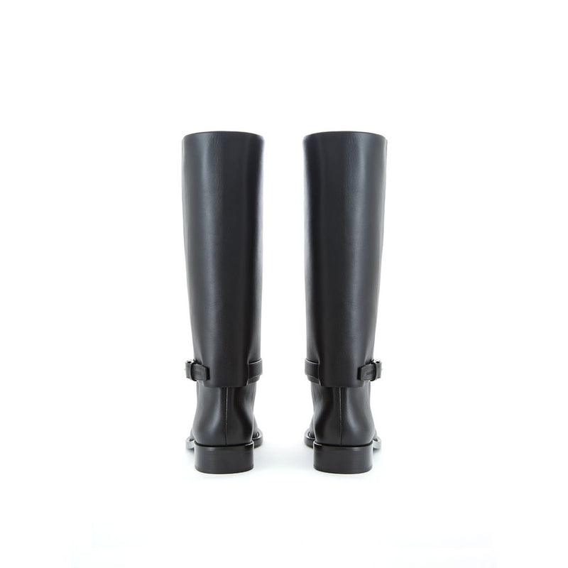 Burberry Elegant Leather Boots in Timeless Black